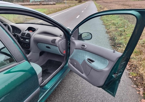 Peugeot 206 cena 5999 przebieg: 195369, rok produkcji 2002 z Prochowice małe 137